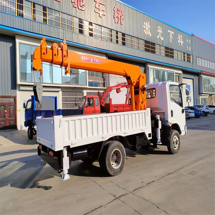 桃城区三轮随车吊定制 农用改装机自备吊中瑞长期出售