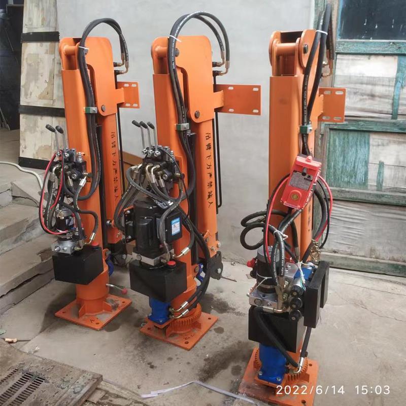 桃城区重汽蓝牌随车吊 3.2吨 国六动力强 液压驱动 农用自卸起重机